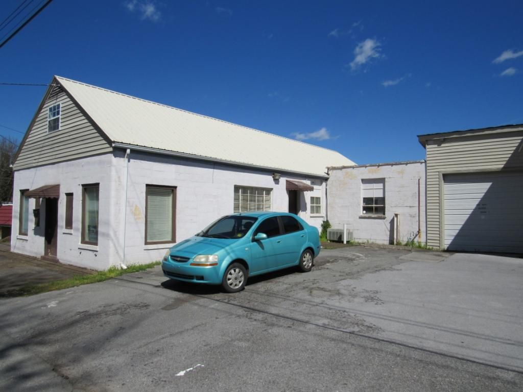 305 Davis St, Greeneville, TN 37743